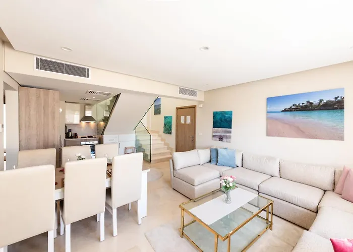 Luxe 3bdr W Private Rooftop Jacuzzi & Access Daire *