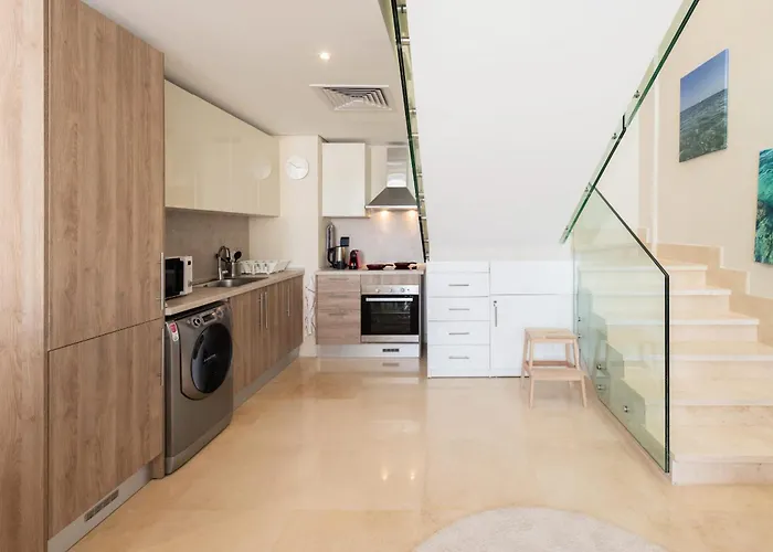 Luxe 3bdr W Private Rooftop Jacuzzi & Access * Hurgada
