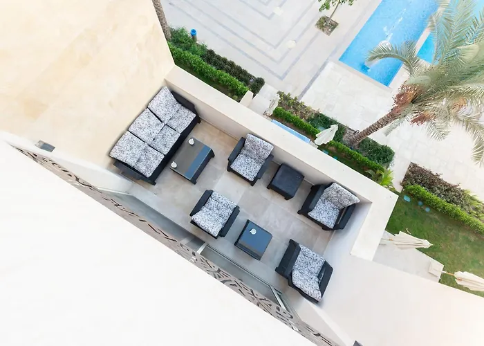 Daire Luxe 3bdr W Private Rooftop Jacuzzi & Access Hurgada