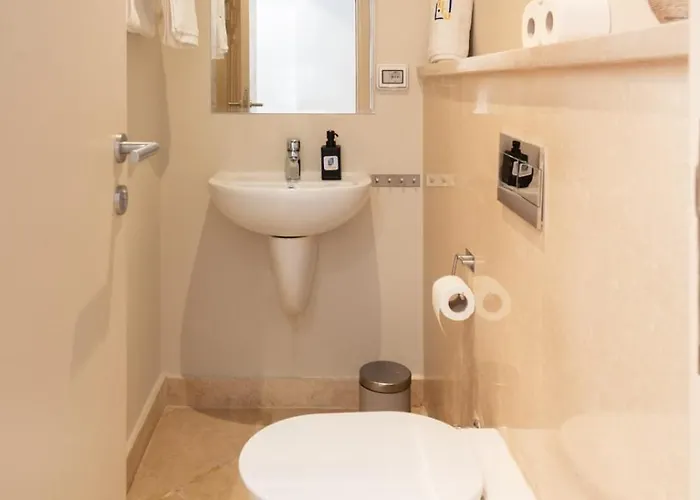 Luxe 3bdr W Private Rooftop Jacuzzi & Access *