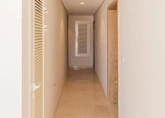 Daire Luxe 3bdr W Private Rooftop Jacuzzi & Access Hurgada