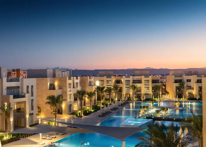 Luxe 3bdr W Private Rooftop Jacuzzi & Access * Hurgada
