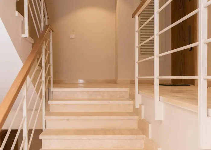 Luxe 3bdr W Private Rooftop Jacuzzi & Access Hurgada
