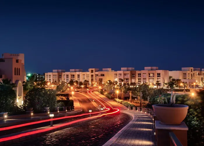 Daire Luxe 3bdr W Private Rooftop Jacuzzi & Access